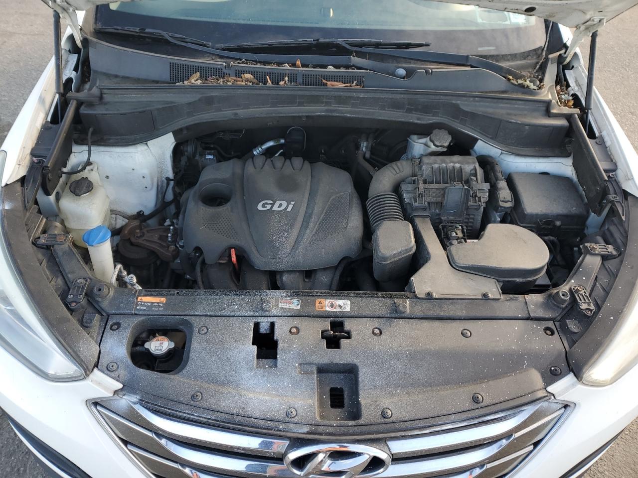 Lot #3315888114 2013 HYUNDAI SANTA FE S