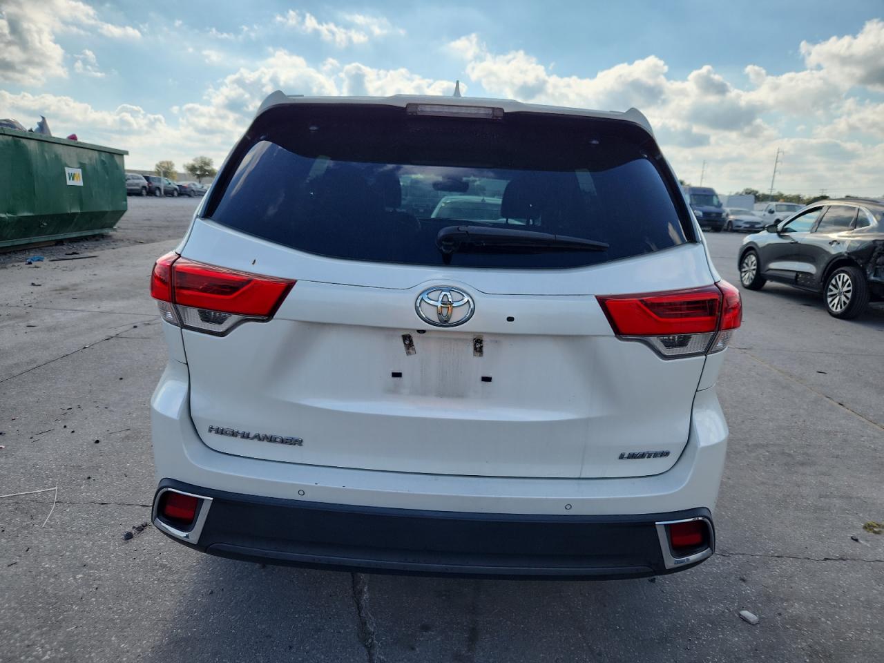 TOYOTA HIGHLANDER LIMITED