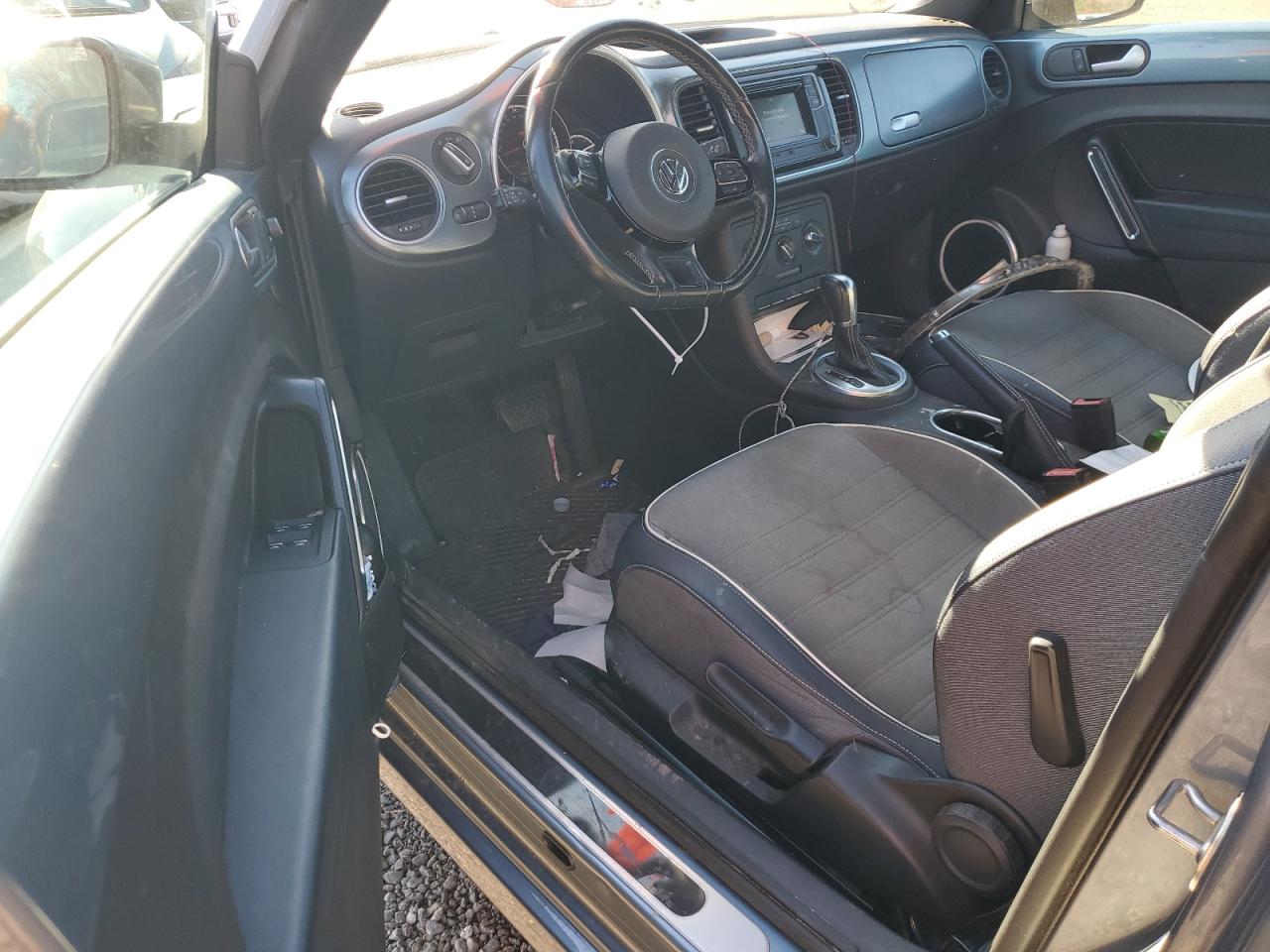 VOLKSWAGEN BEETLE S/SE