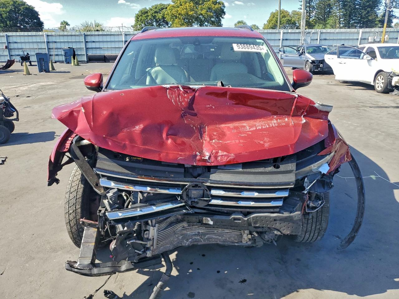 VOLKSWAGEN TIGUAN SE