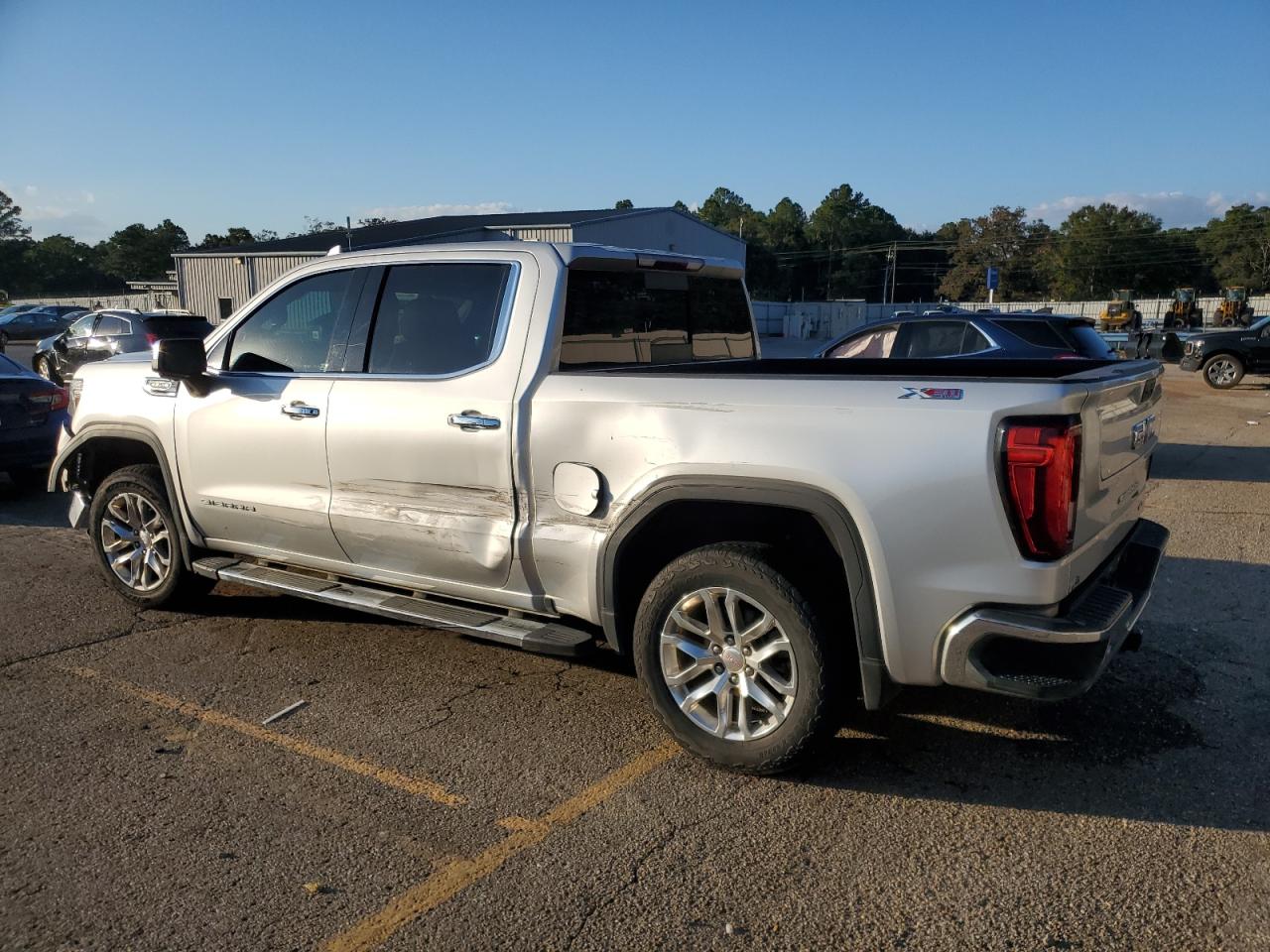 GMC SIERRA K1500 SLT