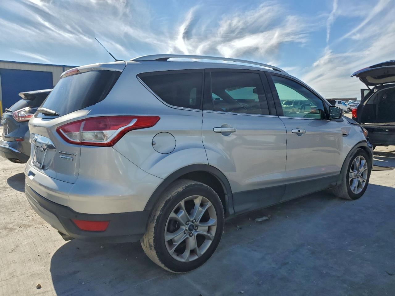 FORD ESCAPE TITANIUM