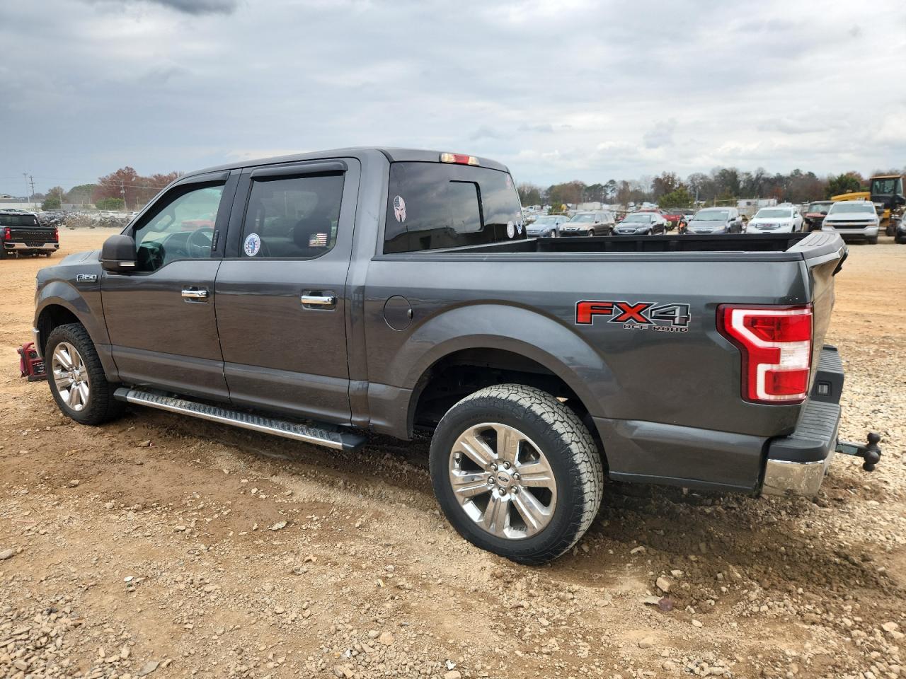 FORD F-150 SUPERCREW