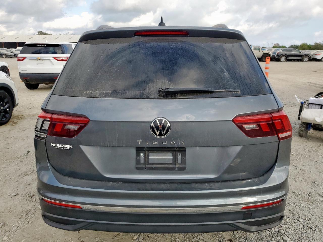 VOLKSWAGEN TIGUAN S