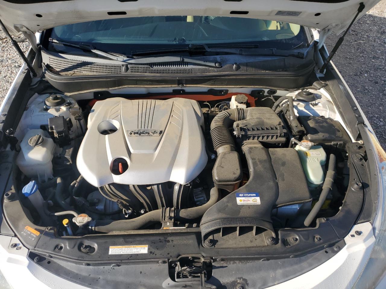 HYUNDAI SONATA HYBRID