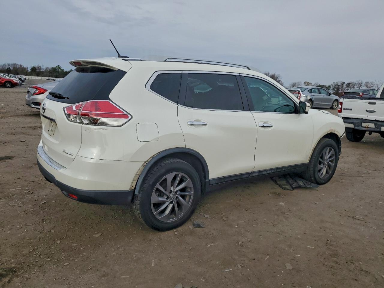 NISSAN ROGUE S