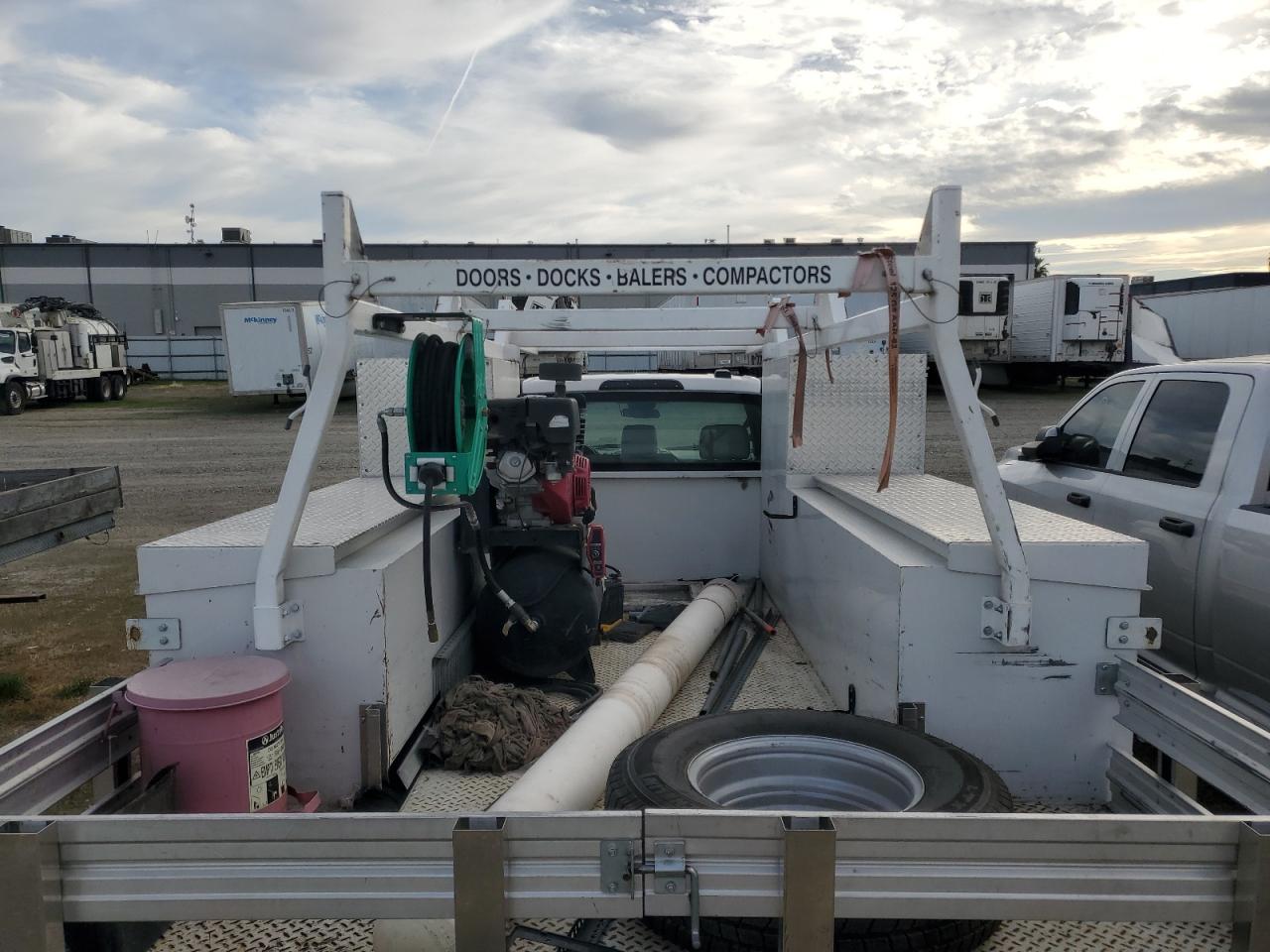 FORD F-350 SUPER DUTY