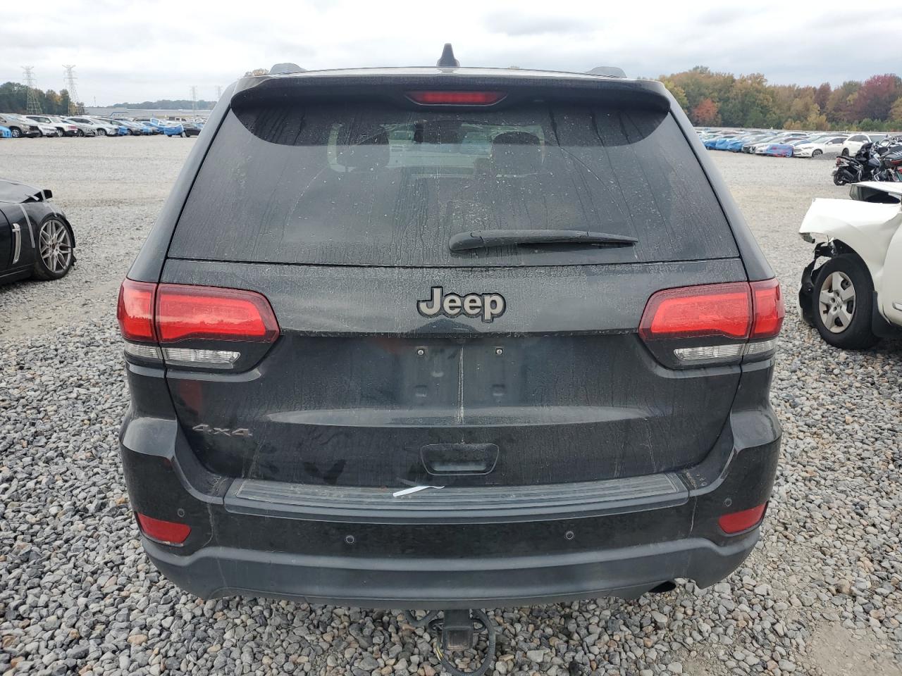 JEEP GRAND CHEROKEE LAREDO