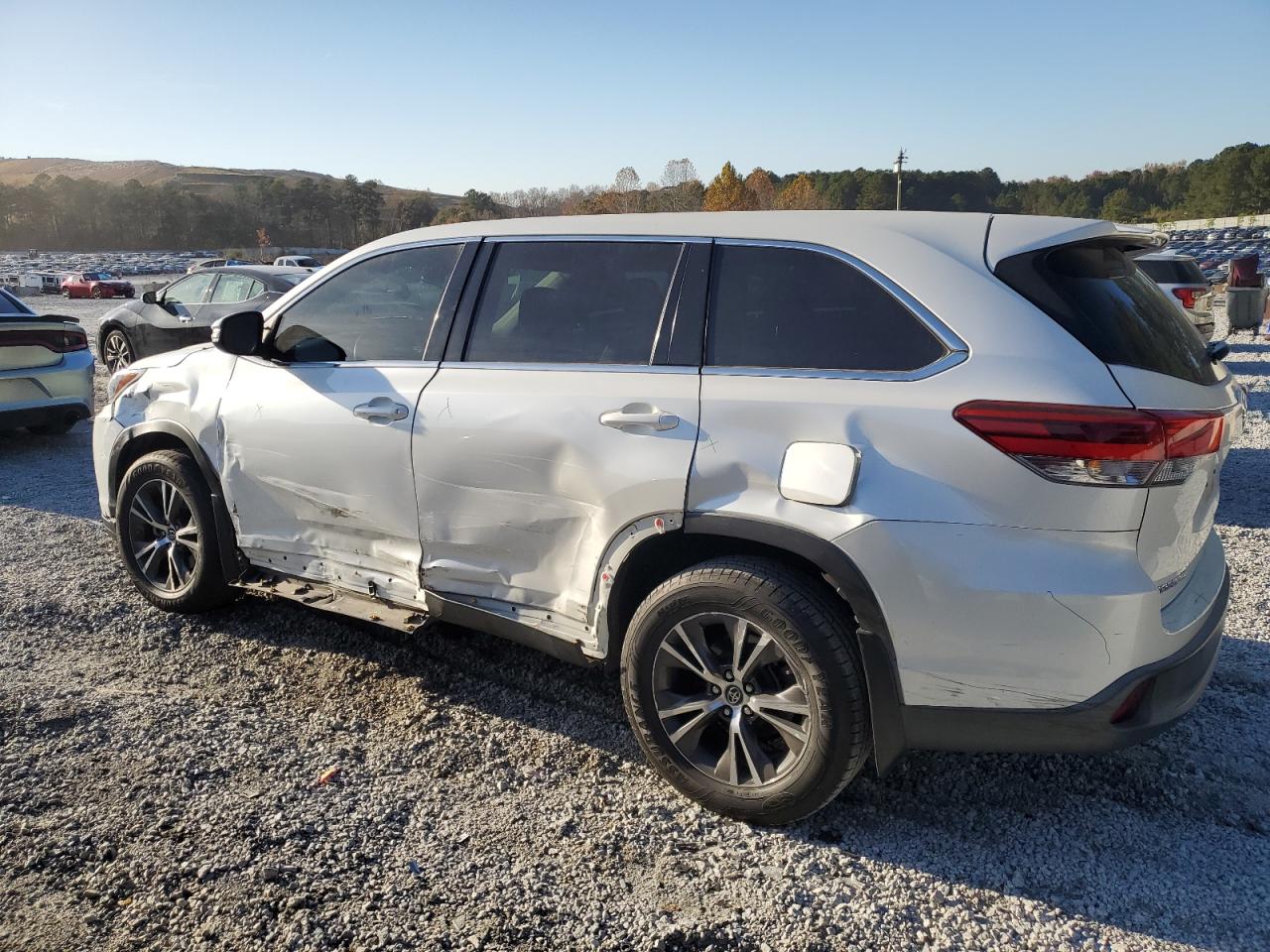 TOYOTA HIGHLANDER LE