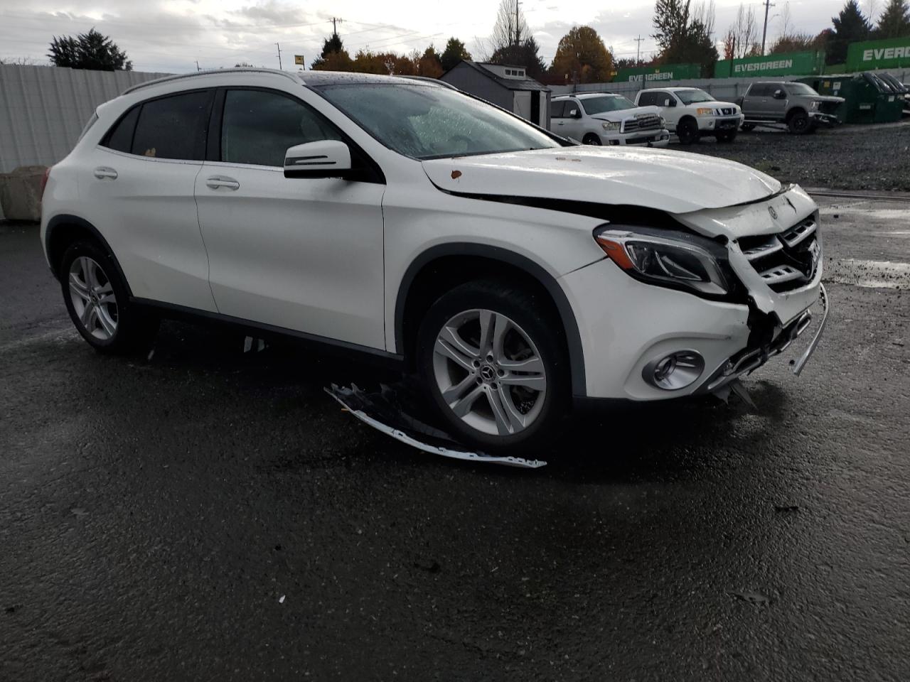 MERCEDES-BENZ GLA-CLASS 250 4MATIC