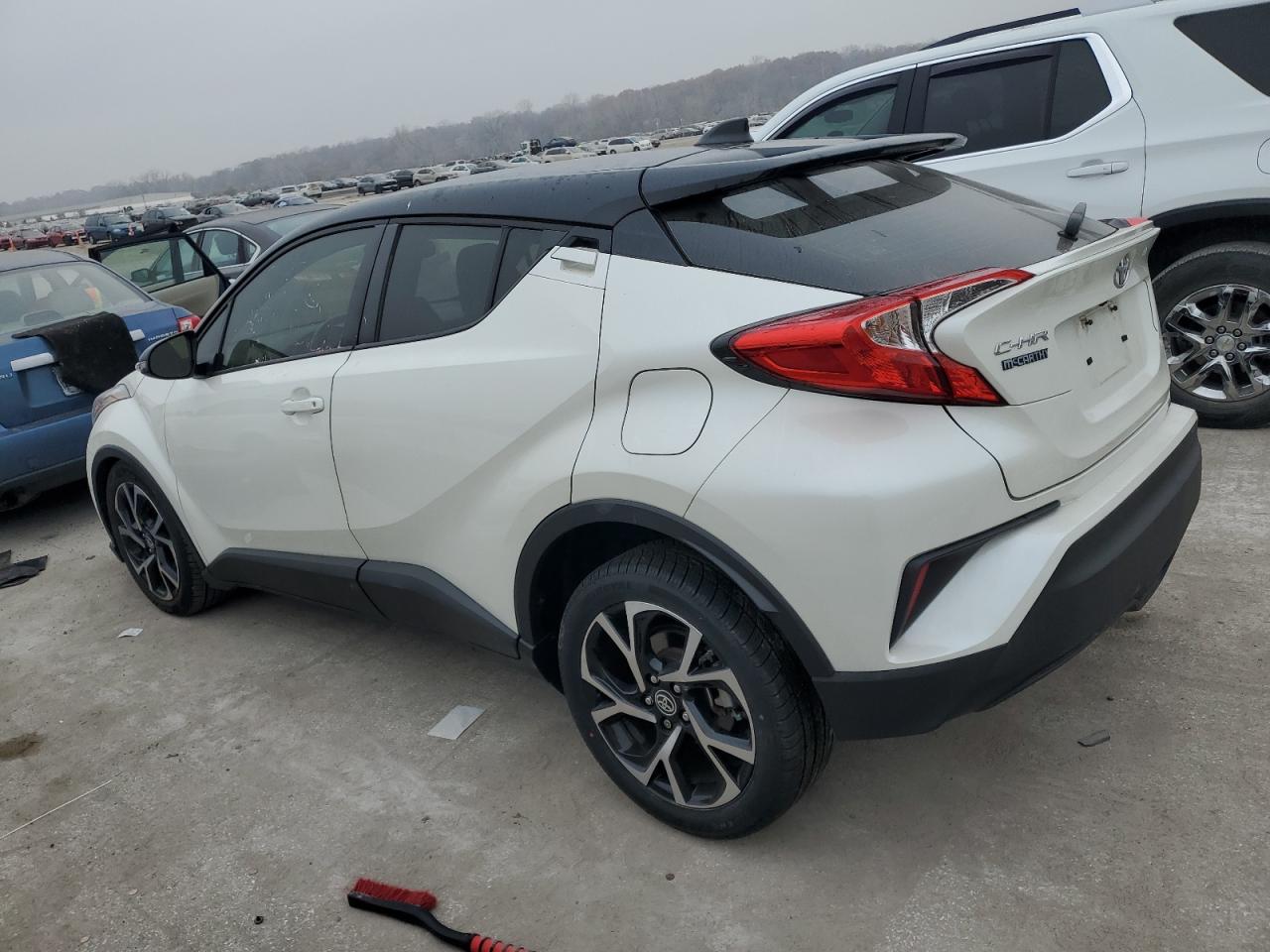 TOYOTA C-HR XLE