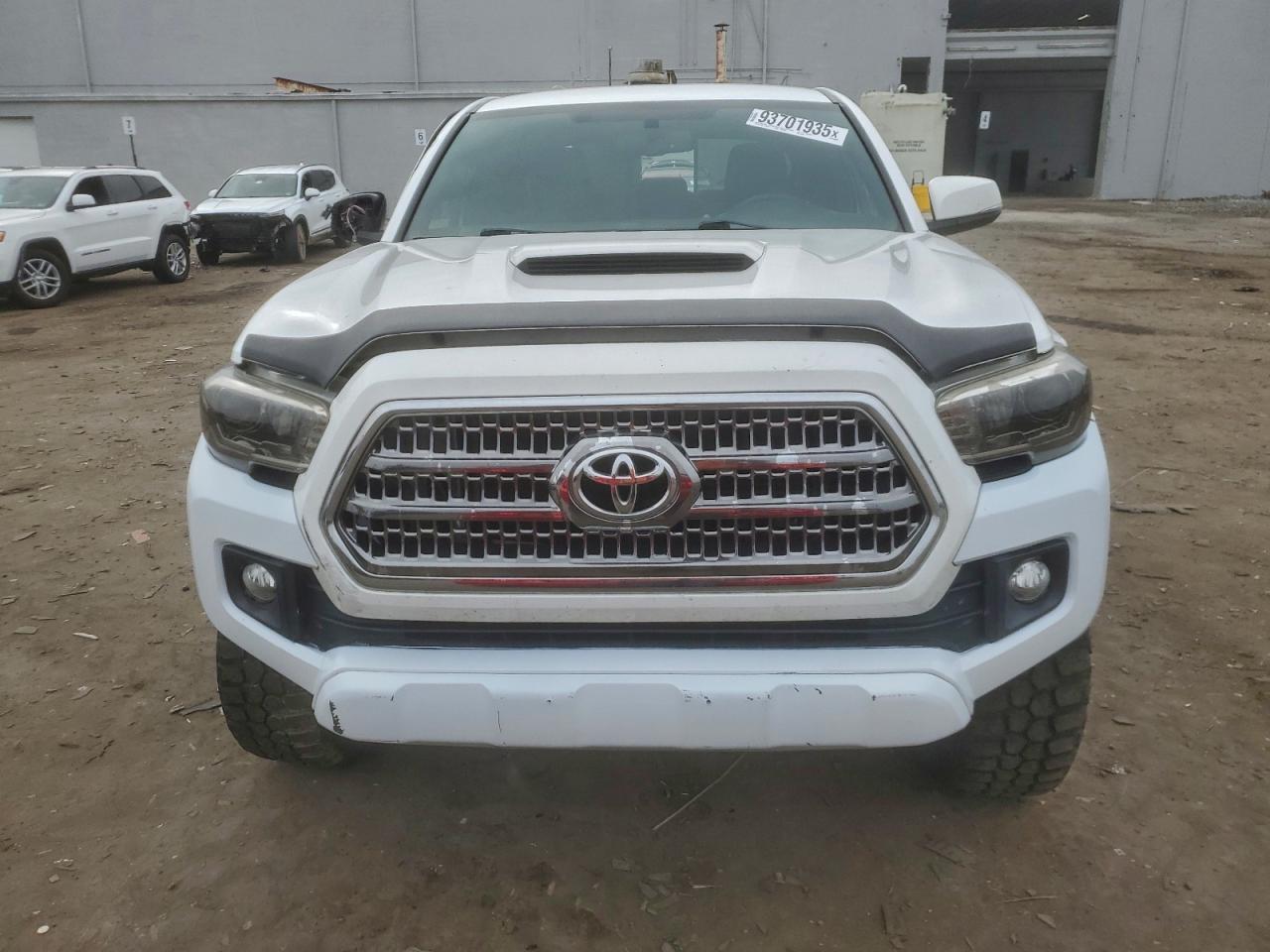 TOYOTA TACOMA DOUBLE CAB