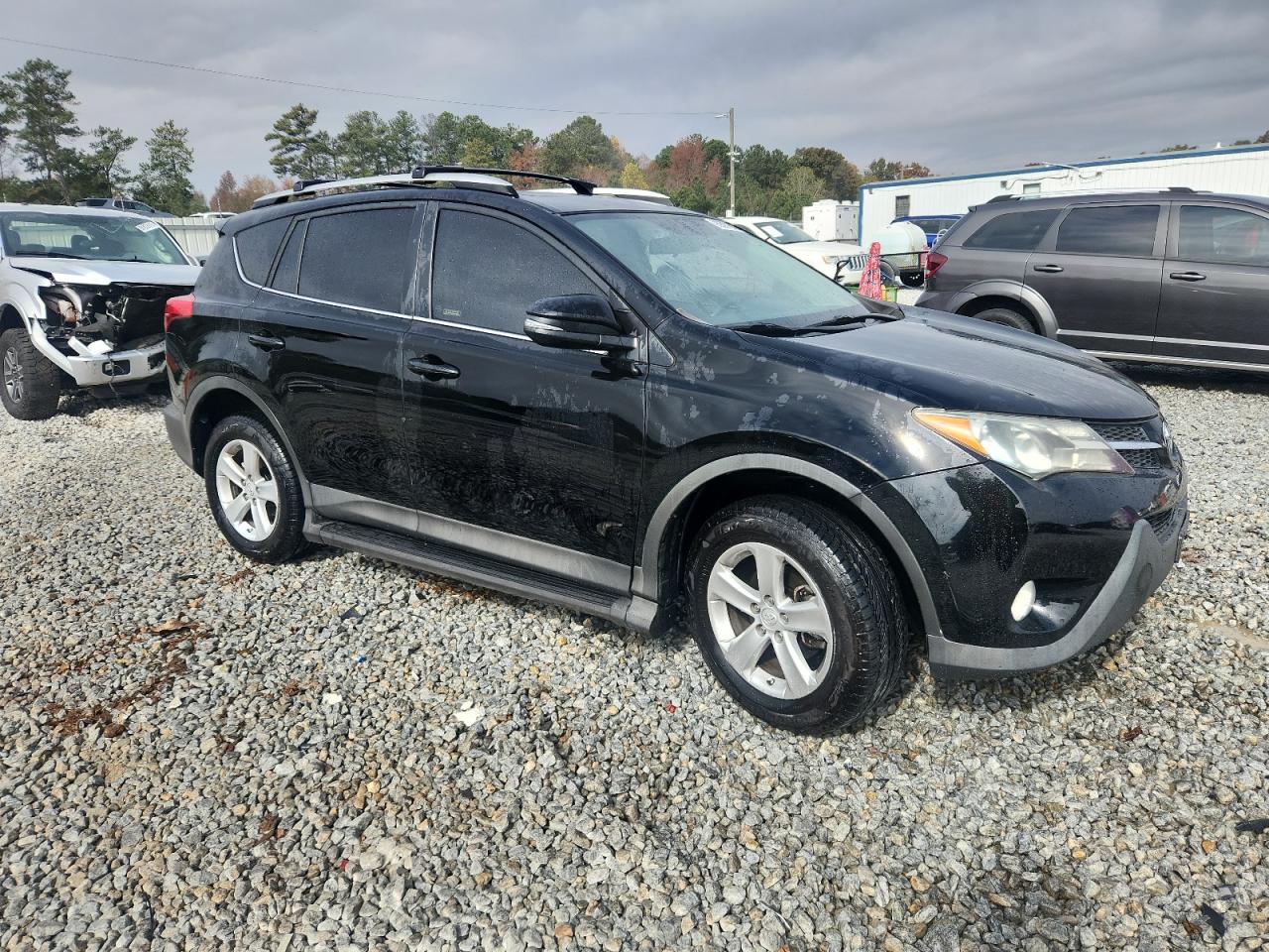 TOYOTA RAV4 XLE