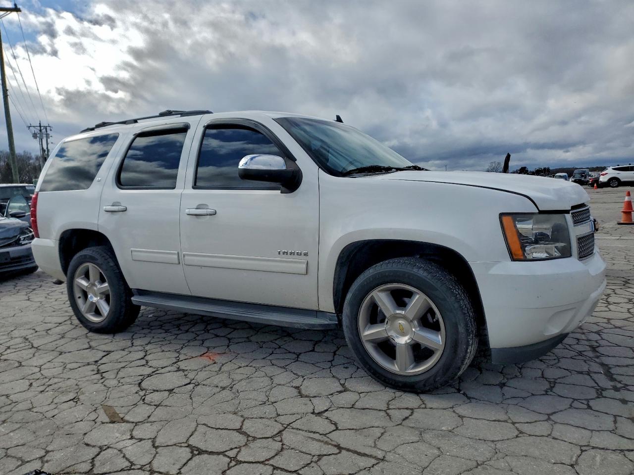 CHEVROLET TAHOE K1500 LT