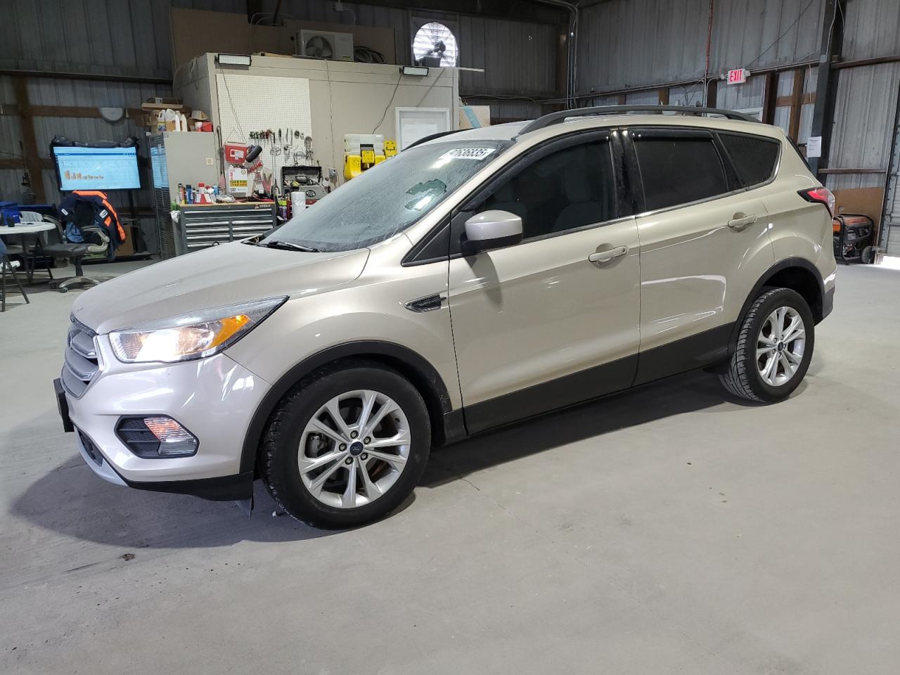 FORD ESCAPE SE