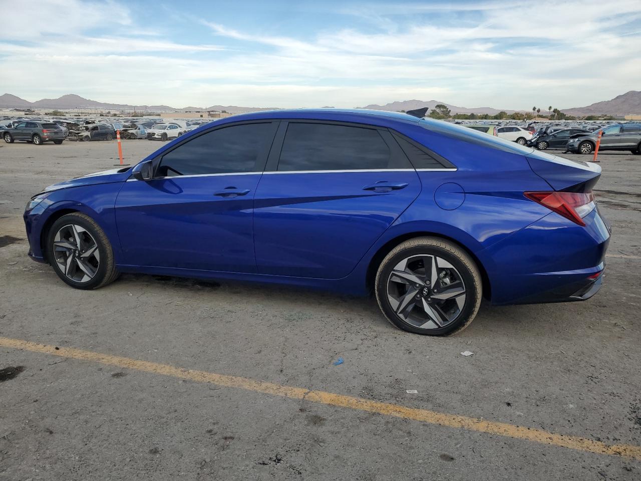 HYUNDAI ELANTRA LIMITED