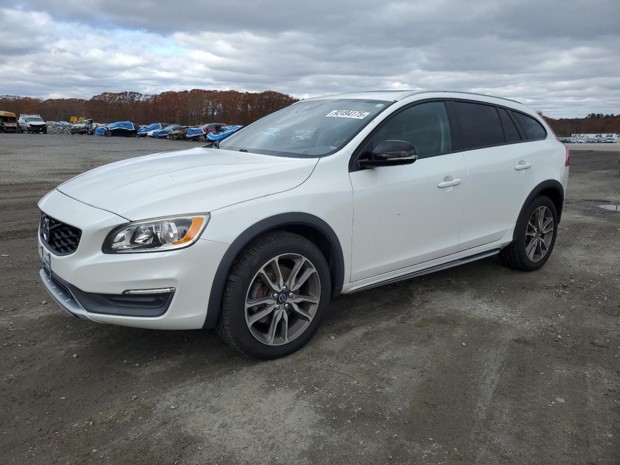 VOLVO V60 PREMIER