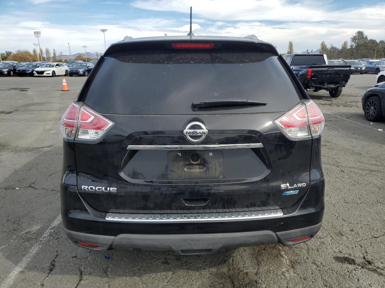 NISSAN ROGUE S