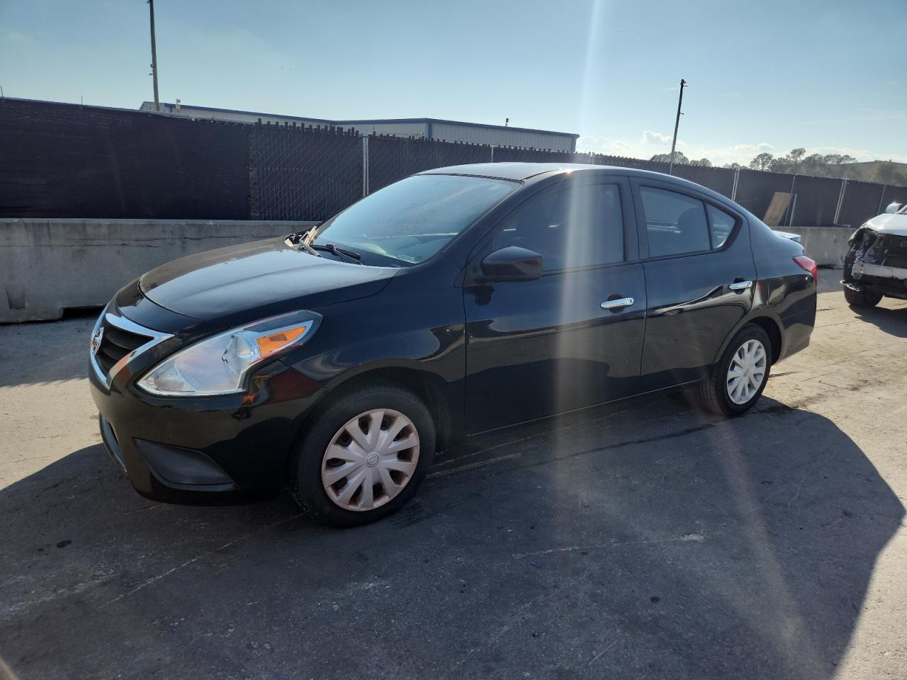 NISSAN VERSA S