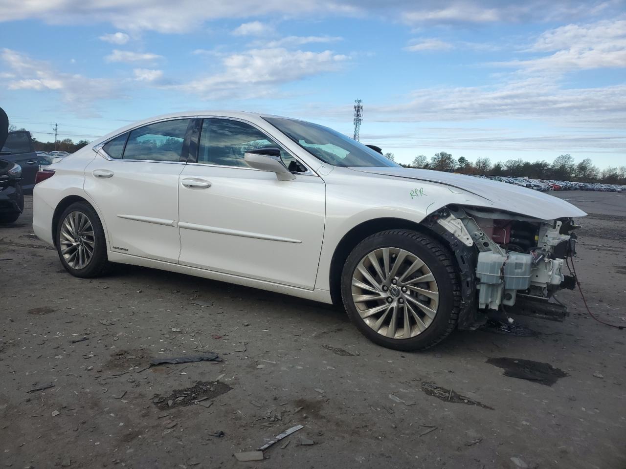 LEXUS ES 300H LUXURY