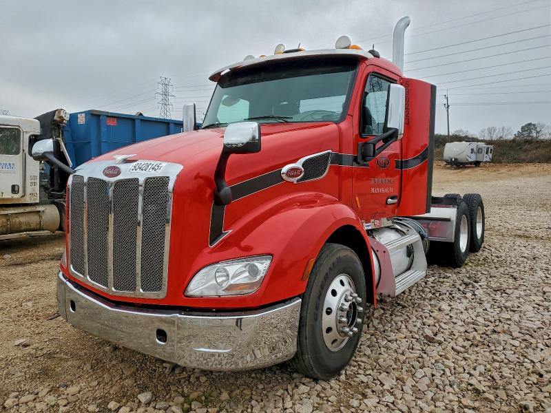 2020 PETERBILT TRACTOR 579 #3297883793