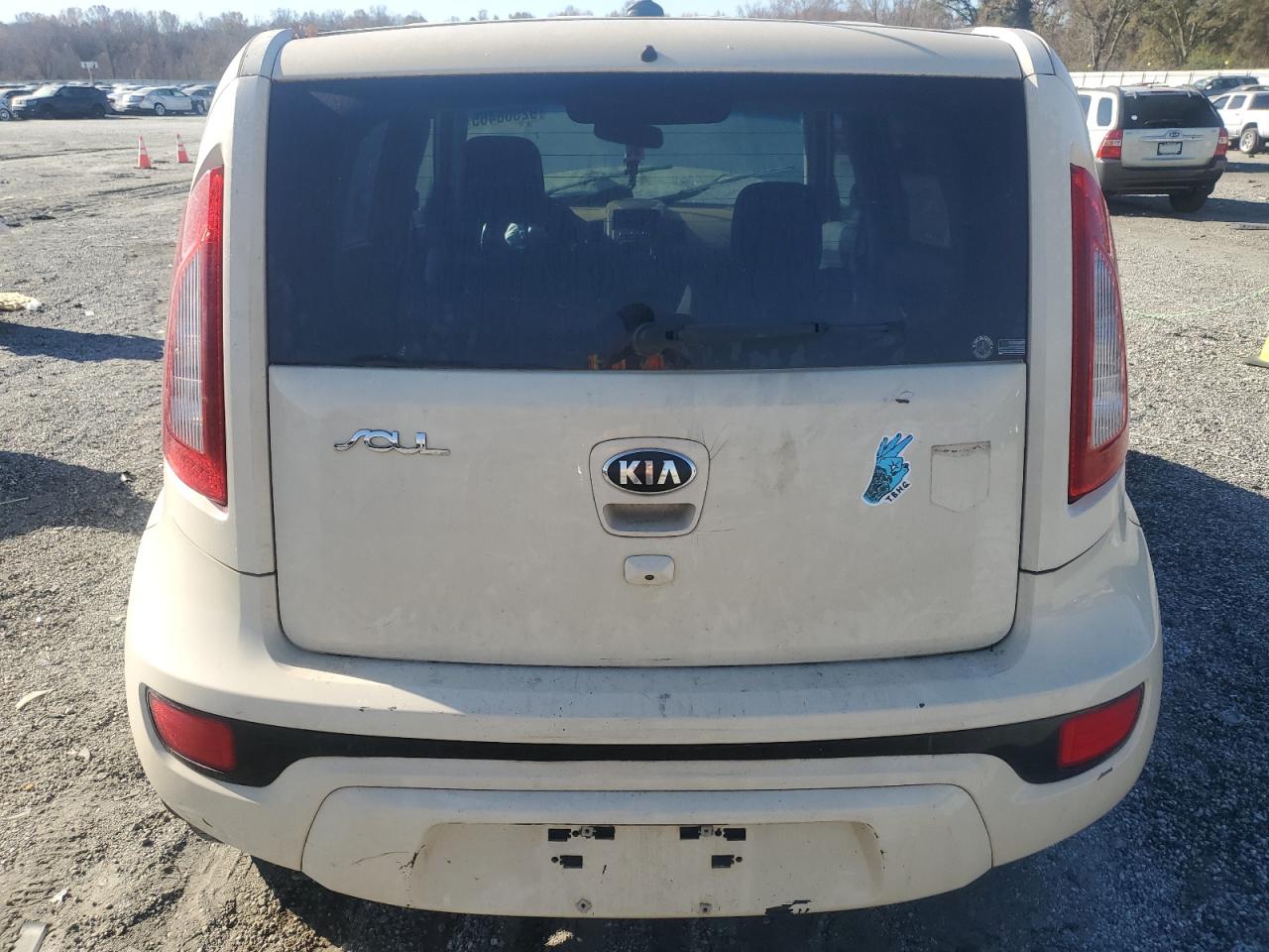 KIA SOUL +