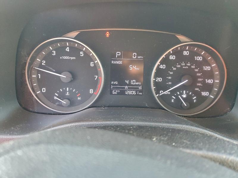 2017 HYUNDAI ELANTRA SE #3296251404