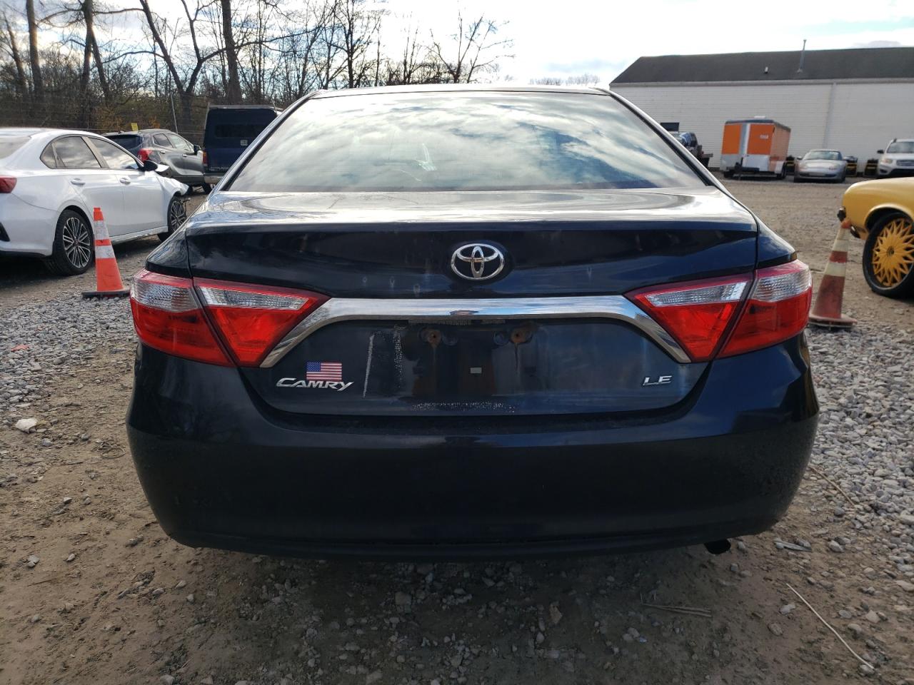 TOYOTA CAMRY LE