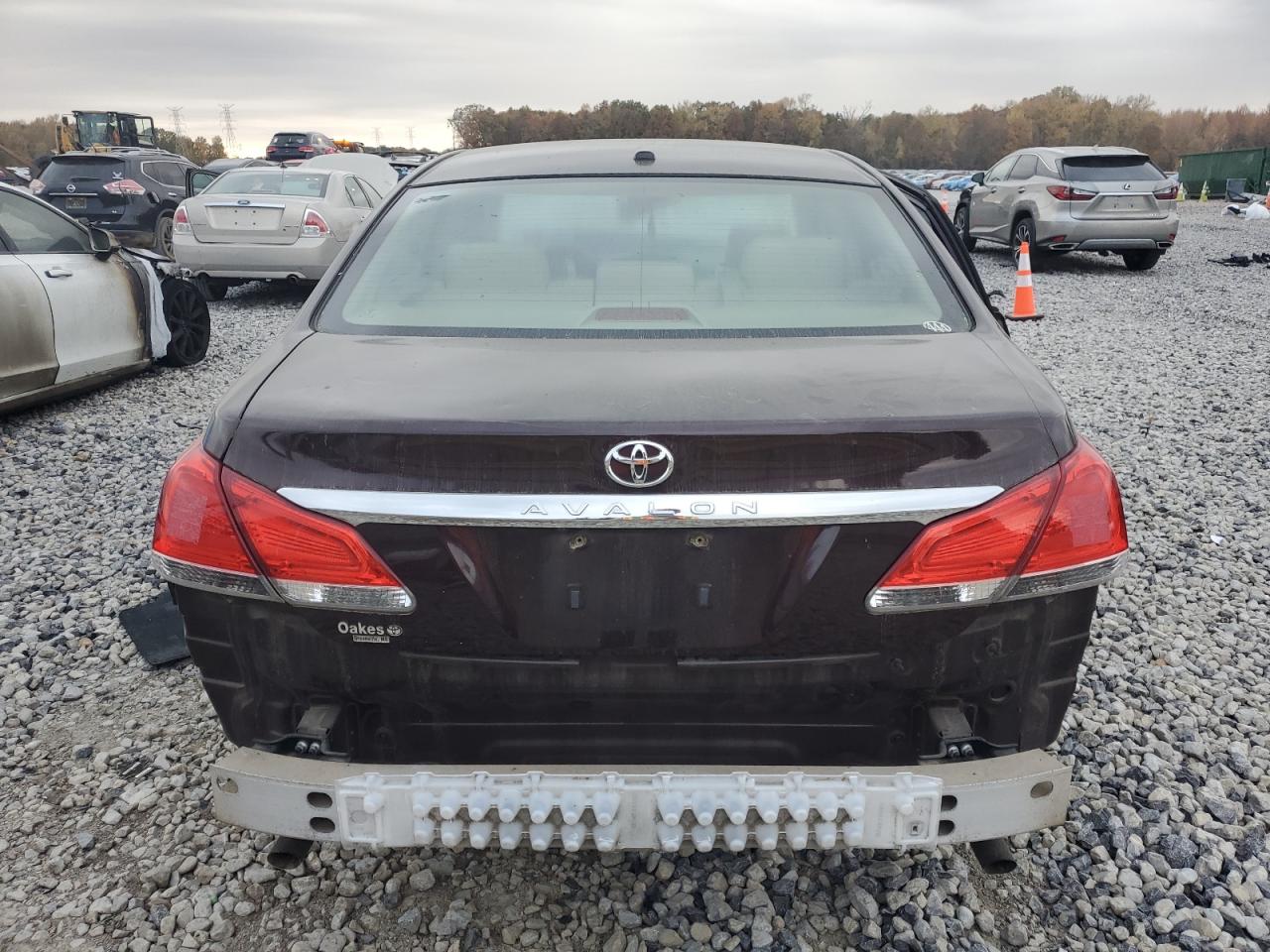TOYOTA AVALON BASE