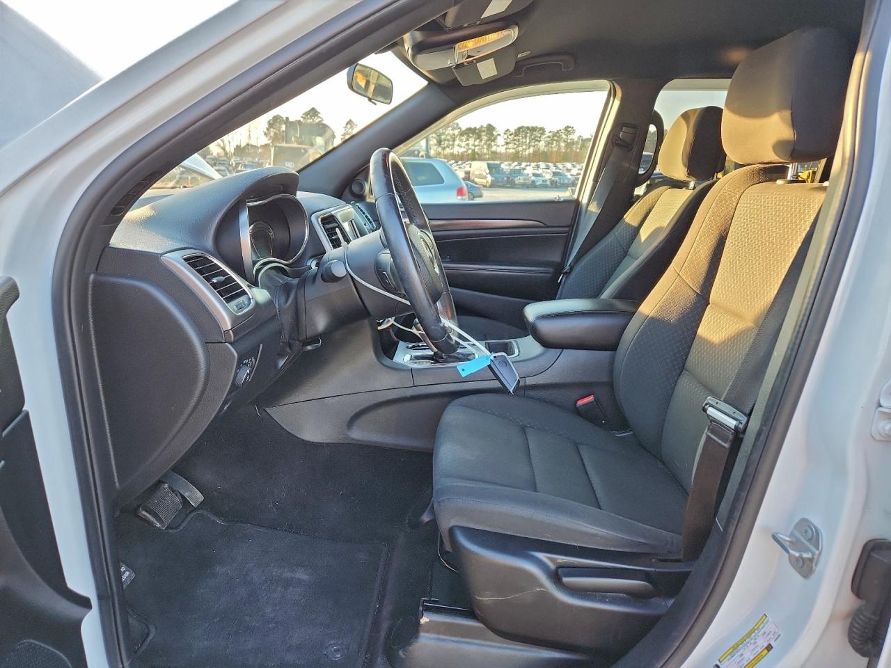 JEEP GRAND CHEROKEE LAREDO