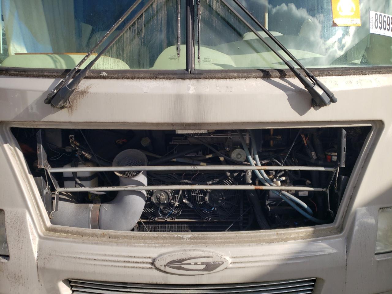 Lot #3290287259 2004 WORKHORSE CUSTOM CHASSIS MOTORHOME