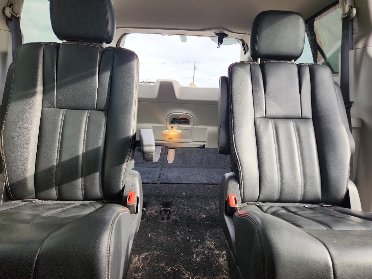 CHRYSLER TOWN & COUNTRY TOURING