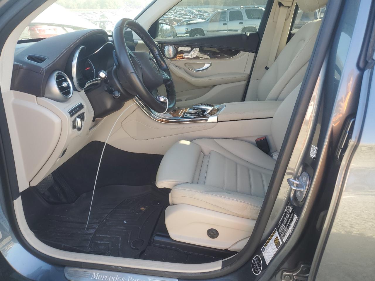 MERCEDES-BENZ GLC-CLASS 300