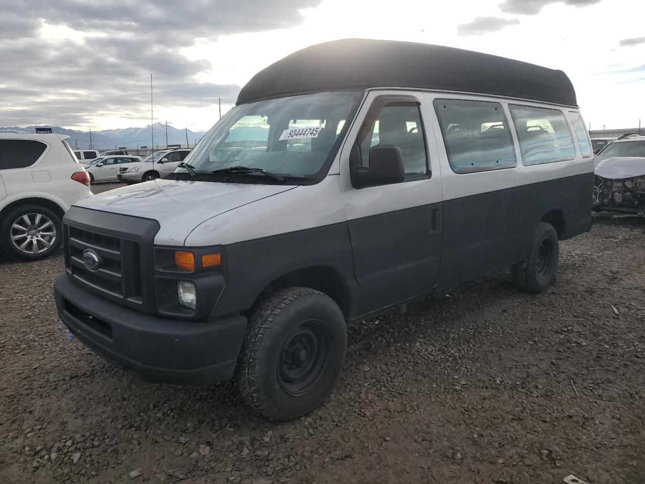 FORD ECONOLINE E350 SUPER DUTY WAGON
