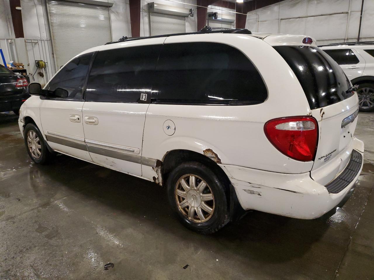 Lot #3287622034 2006 CHRYSLER TOWN & COU