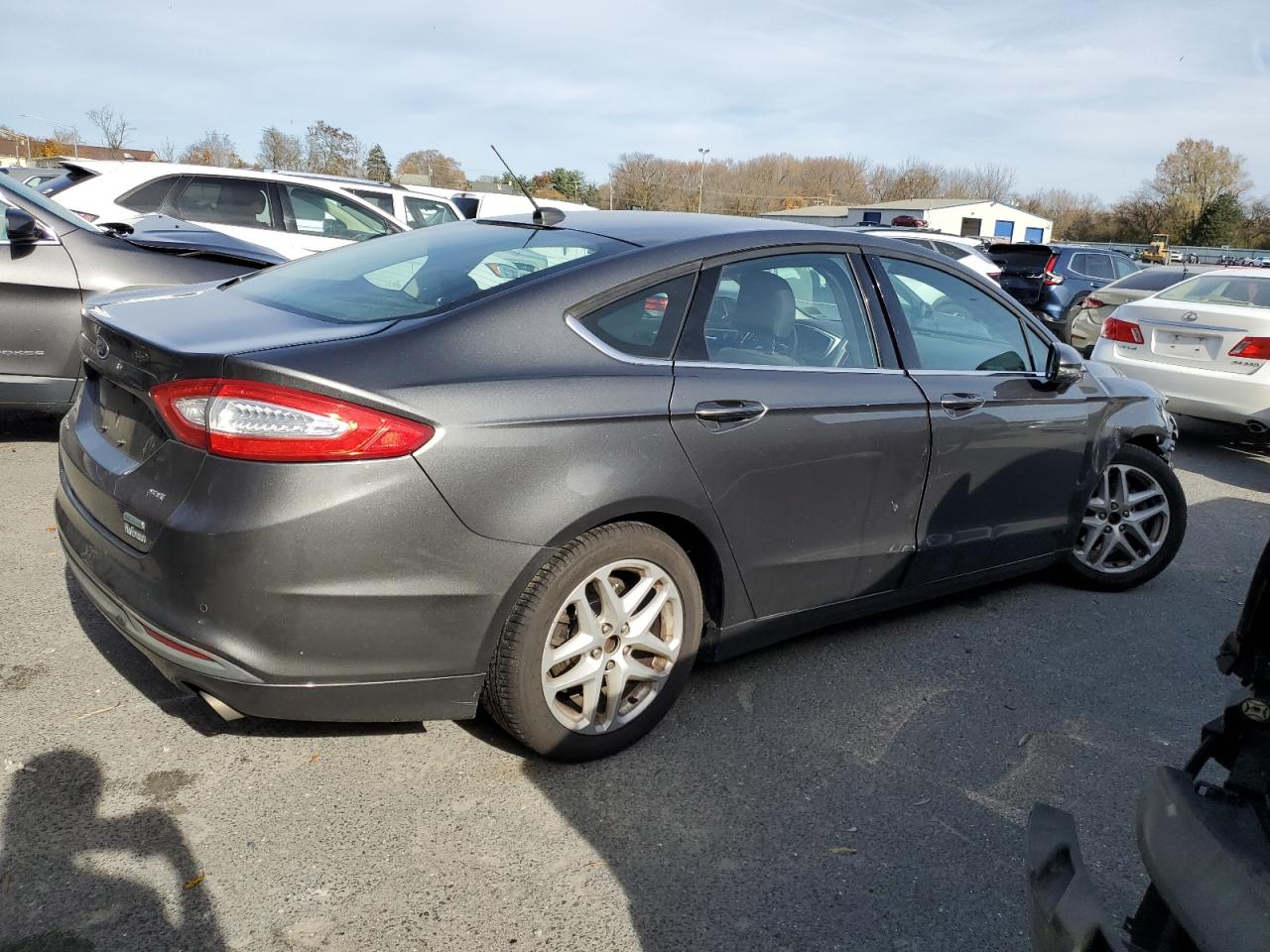 FORD FUSION SE