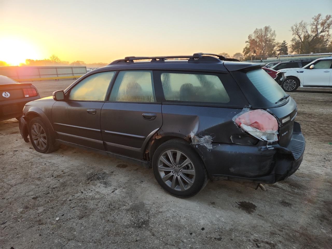 Lot #3290401759 2008 SUBARU OUTBACK 2.