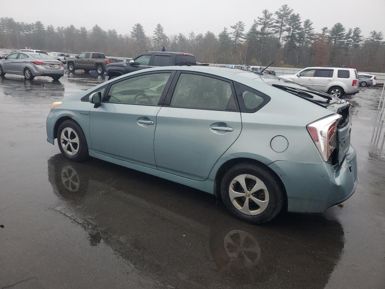 TOYOTA PRIUS