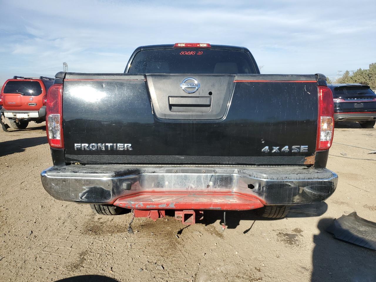 NISSAN FRONTIER CREW CAB SE