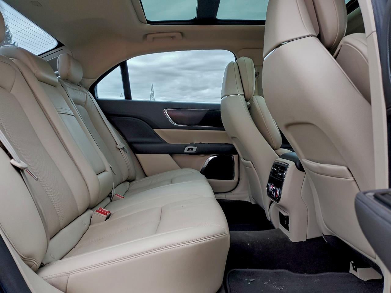 LINCOLN CONTINENTAL RESERVE