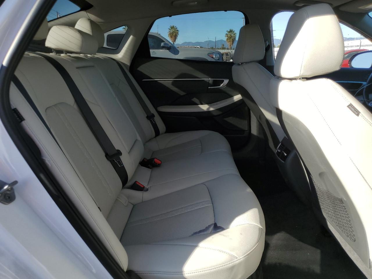 HYUNDAI SONATA HYBRID