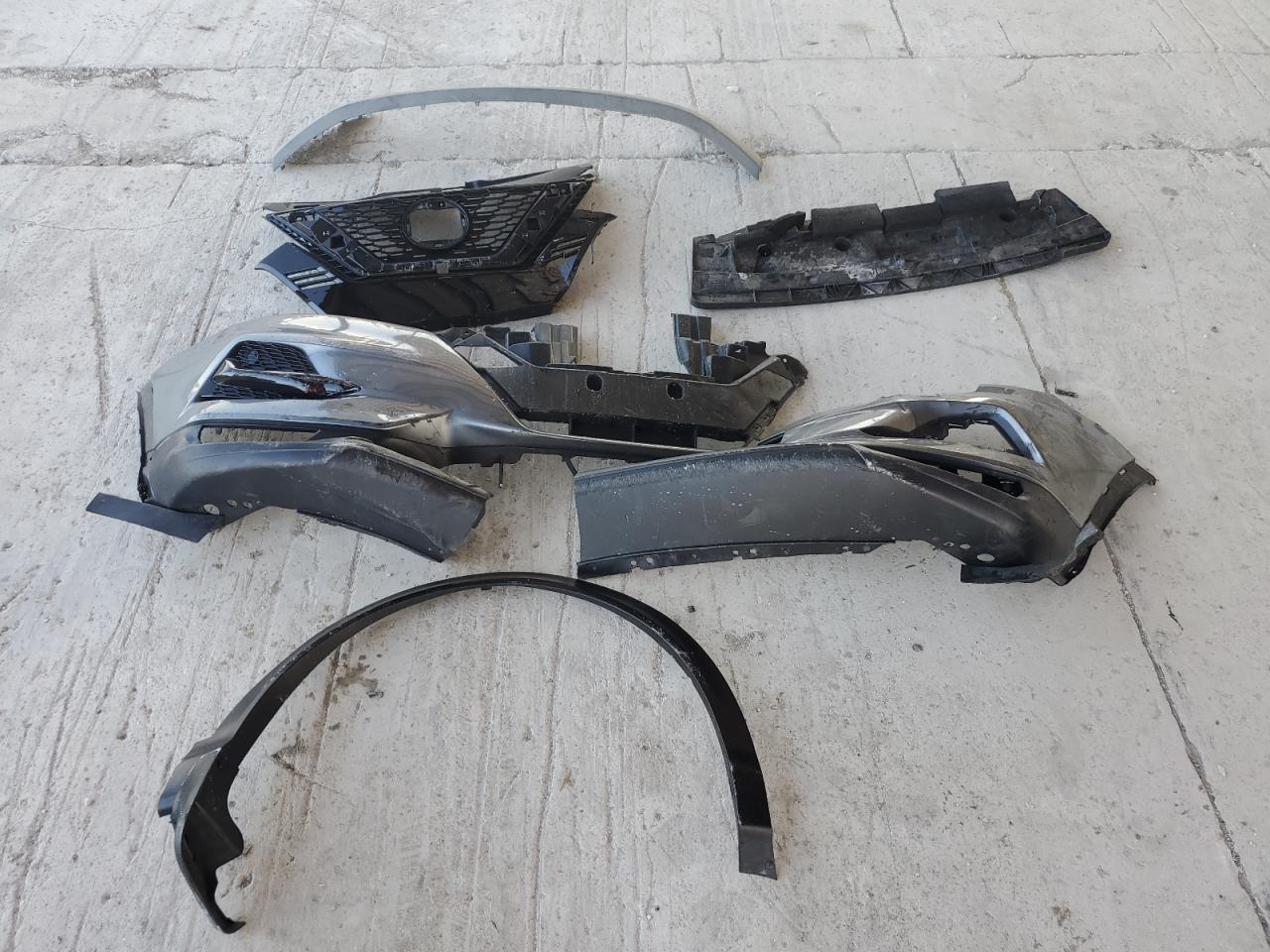 NISSAN ROGUE SPORT S