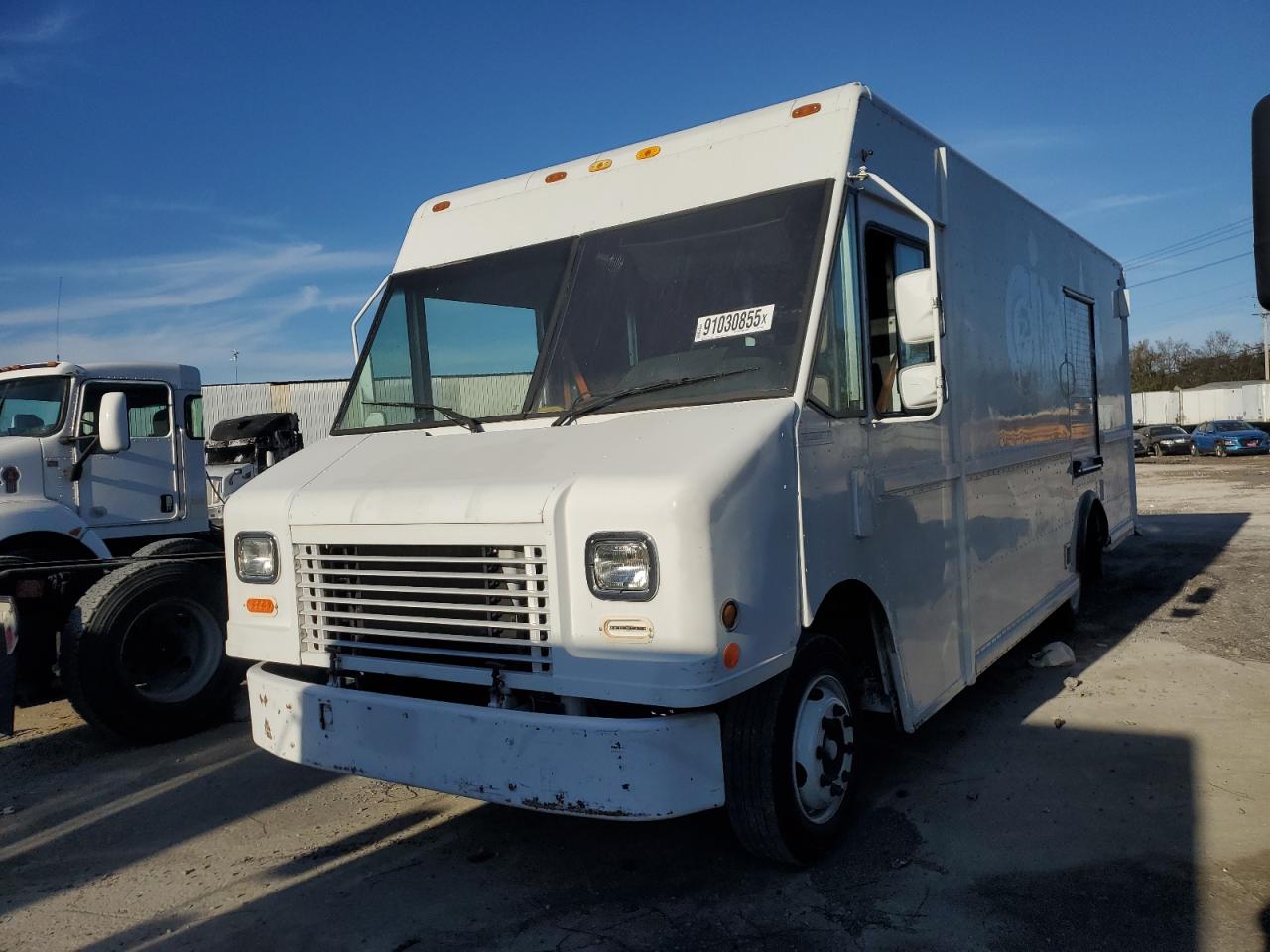 Lot #3310351955 2005 FREIGHTLINER CHASSIS M