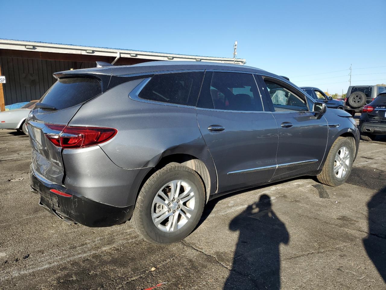 BUICK ENCLAVE ESSENCE