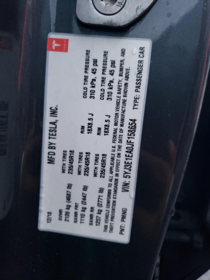 TESLA MODEL 3