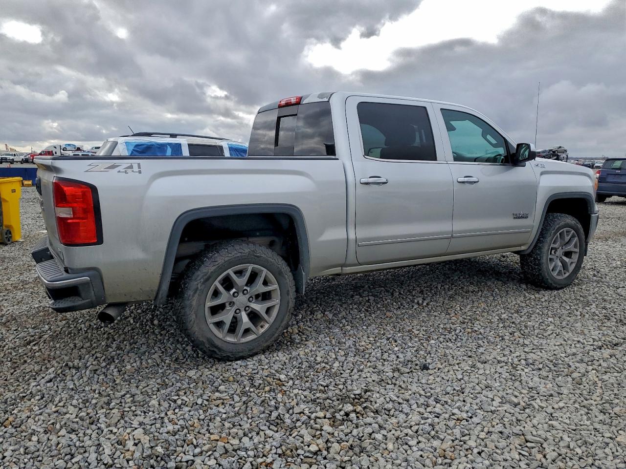 GMC SIERRA K1500 SLT