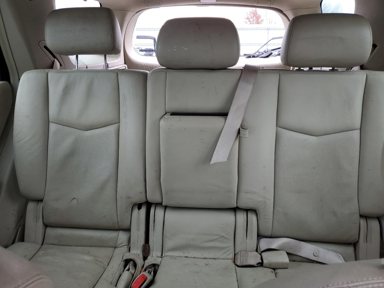 Lot #3301898413 2004 CADILLAC SRX