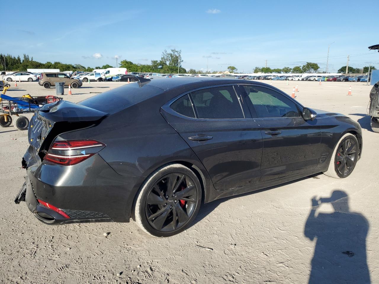 GENESIS G70 BASE