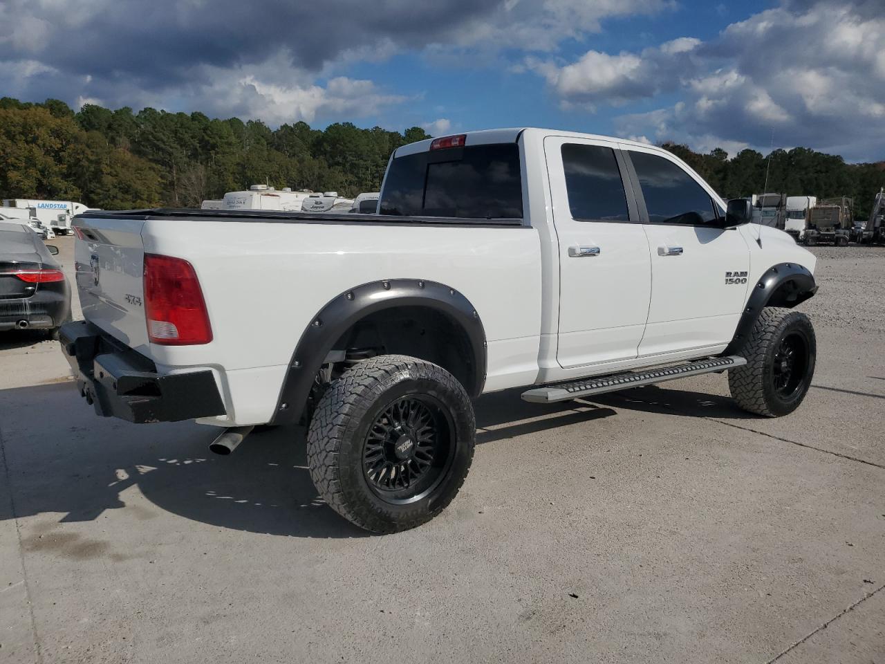 RAM 1500 SLT