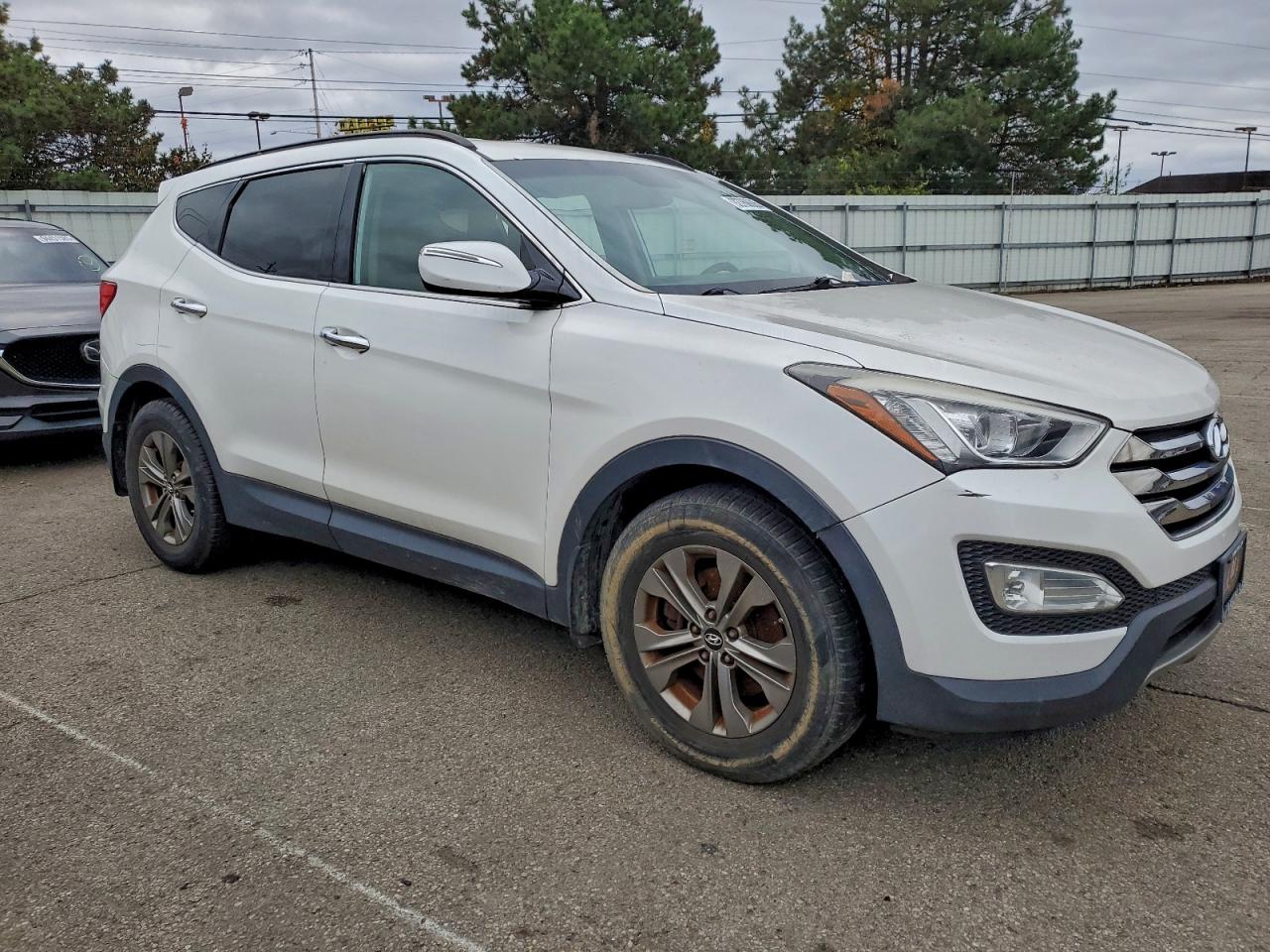 Lot #3309287634 2014 HYUNDAI SANTA FE S